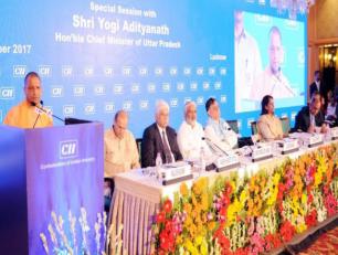 मुख्यमंत्री जी 1 सितम्बर, 2017 को लखनऊ में काॅन्फेडरेशन आॅफ इण्डियन इण्डस्ट्री द्वारा आयोजित कार्यक्रम को सम्बोधित करते हुए।