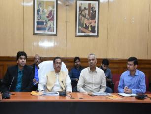 स्टार्ट-अप नीति-2017 में प्रस्तावित संशोधन की बैठक में डा0 दिनेश शर्मा